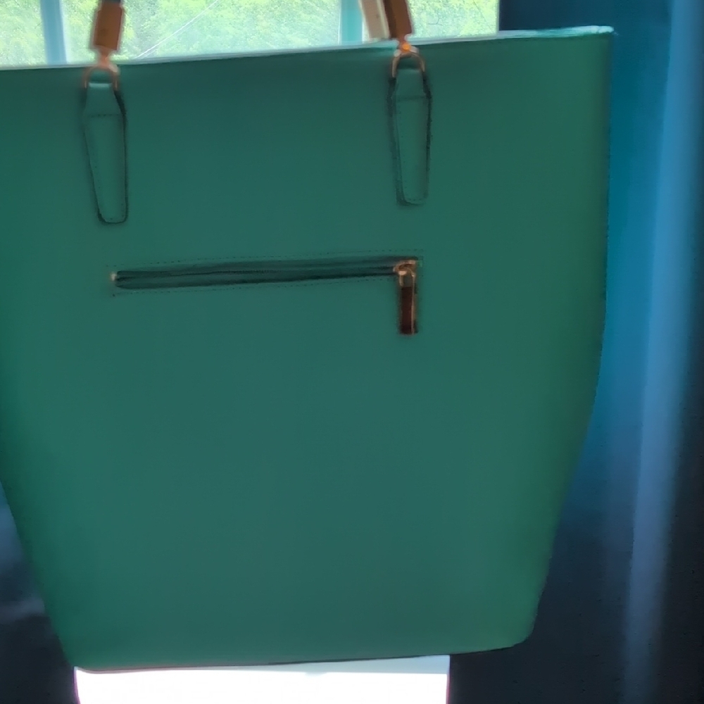 Elegant Green Tote Bag